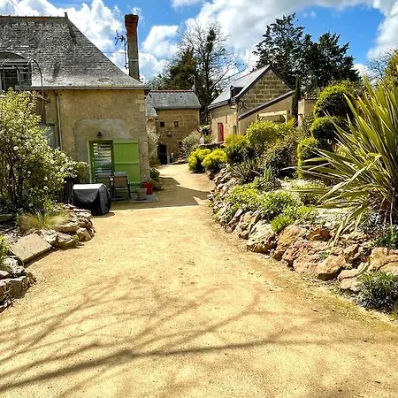 Maison De Campagne, Rouge