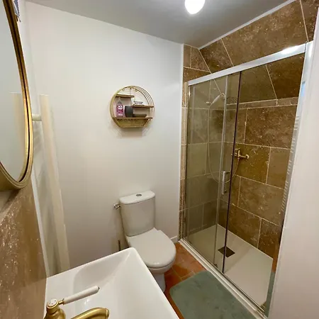 Maison De Campagne, Rouge