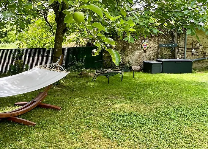 Maison De Campagne, Rouge Brigne