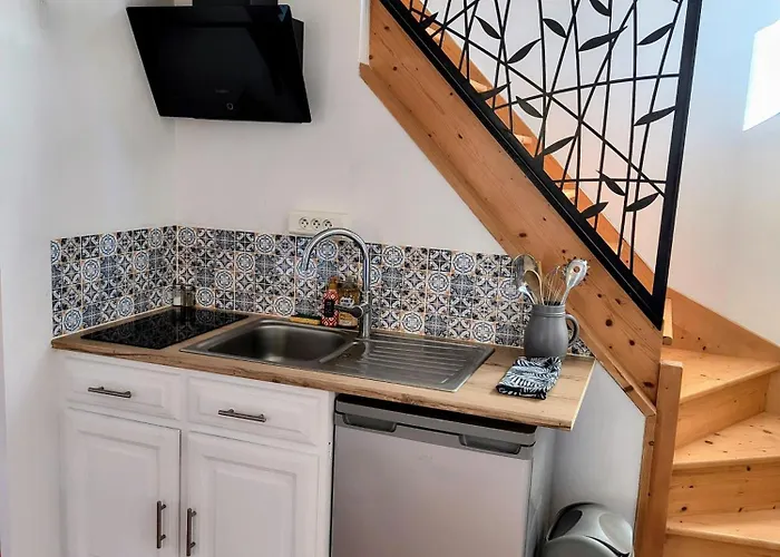 Maison De Campagne, Rouge