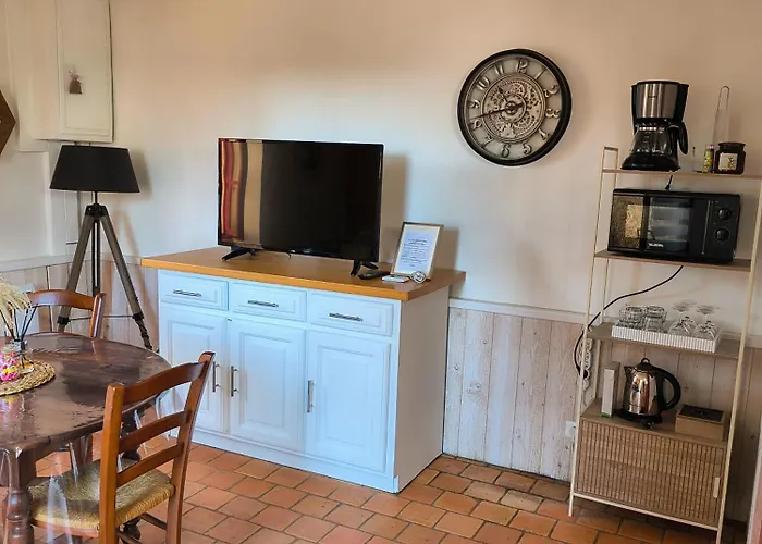 Maison De Campagne, Rouge Brigne